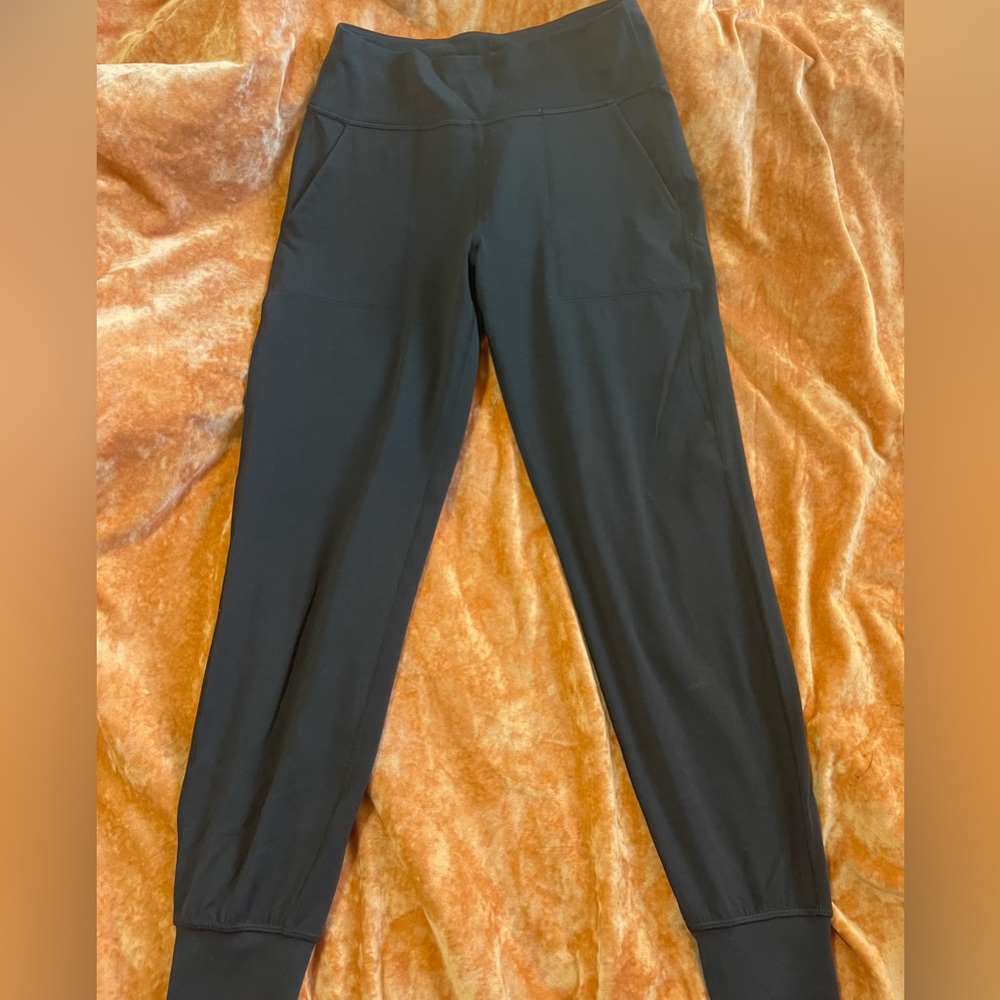 Black lululemon align joggers